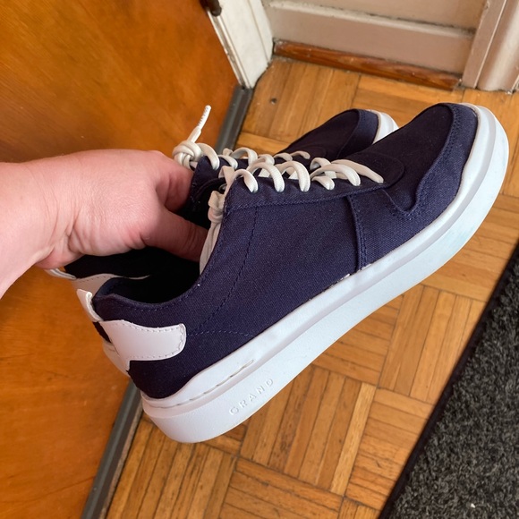 Cole Haan sneakers 8B - Picture 8 of 9